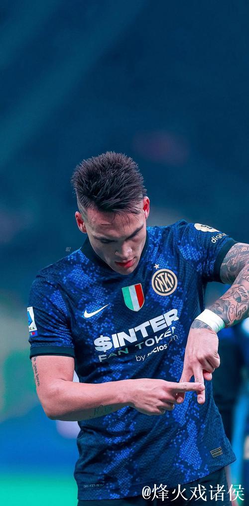 弗洛伦齐:劳塔罗总能抢占先机预判球路,通过对抗赢得控球权 弗洛伦齐:劳塔罗总能抢占先机预判球路,通过对抗赢得控球权